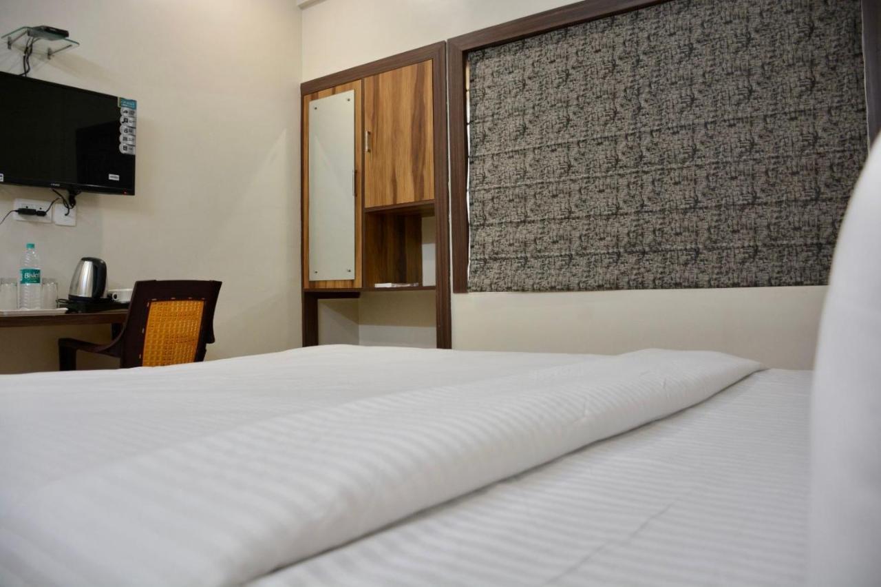 Hotel Royal Residency كولكاتا المظهر الخارجي الصورة